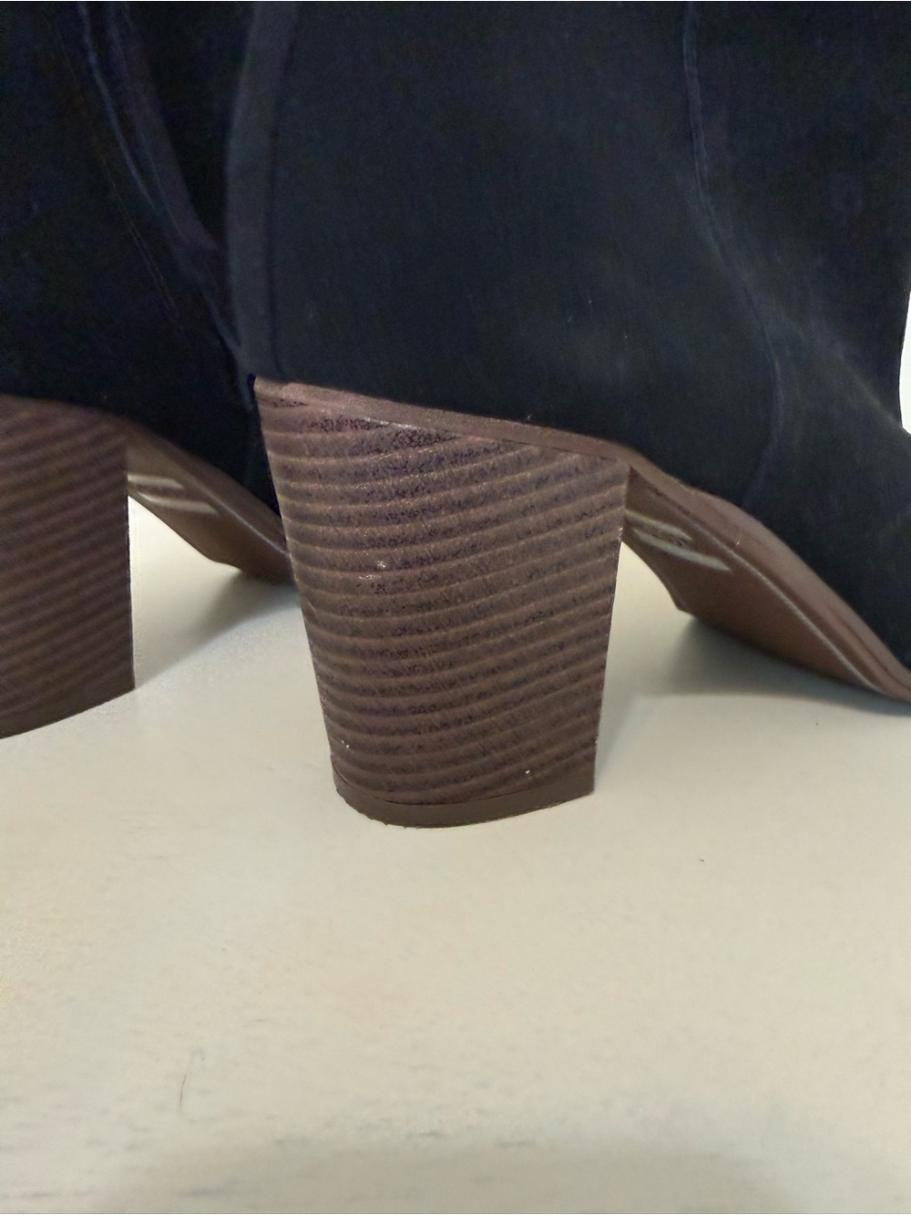 Toms Lunata Black Suede Booties Women’s 10 Wood Heel 3in - Picture 10 of 14